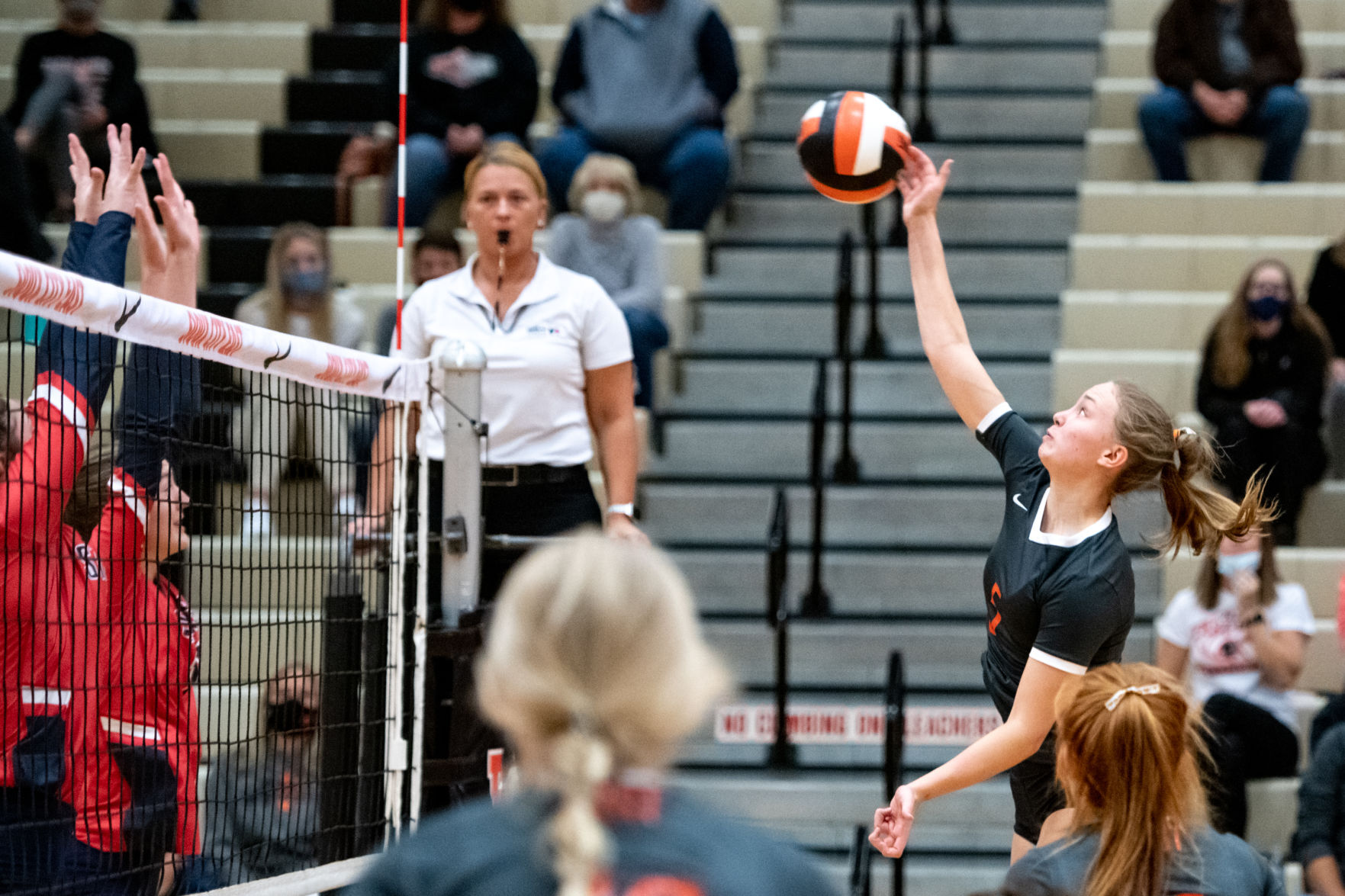 East vs North volleyball